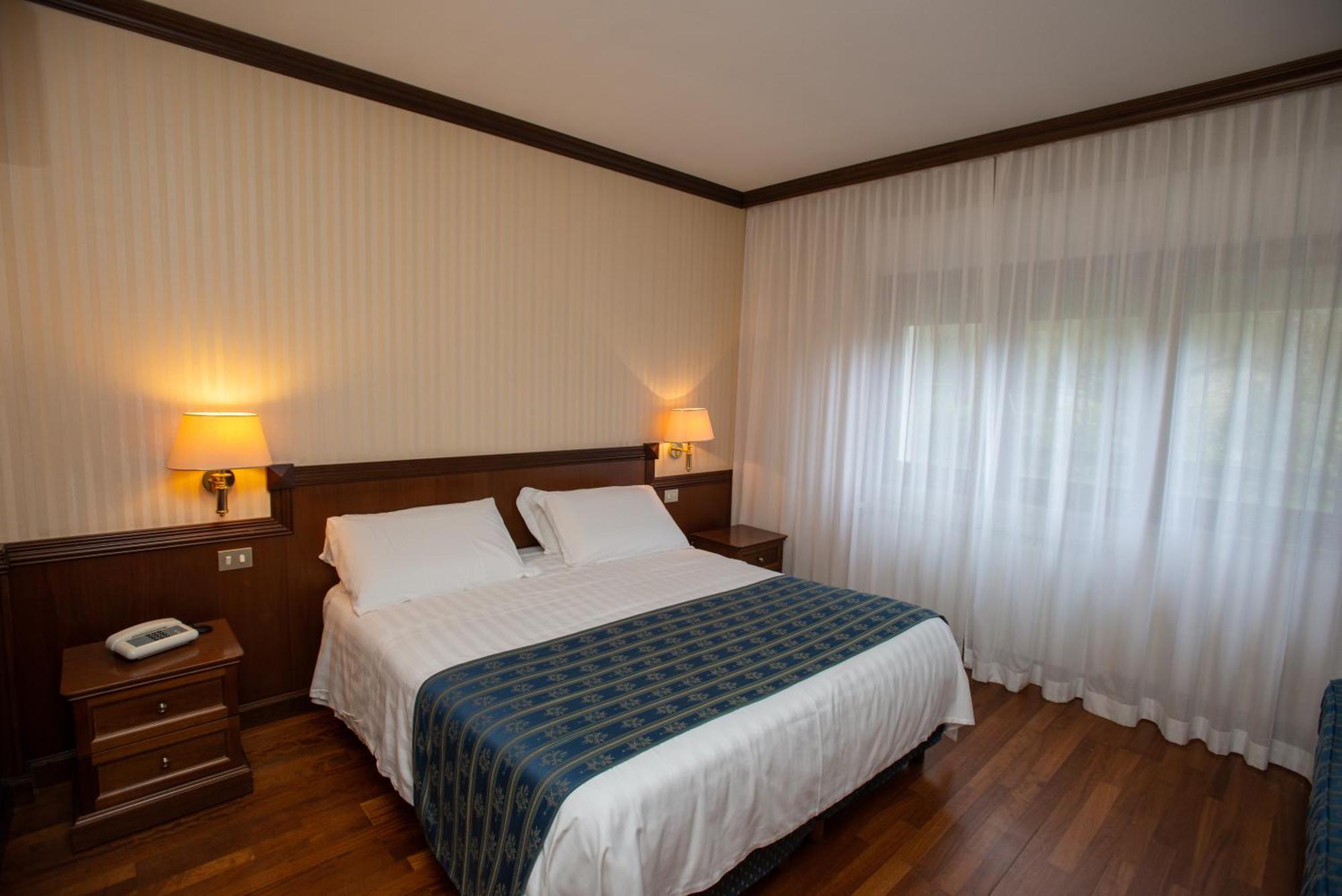 Hotel Corona & Spa Pescasseroli Extérieur photo